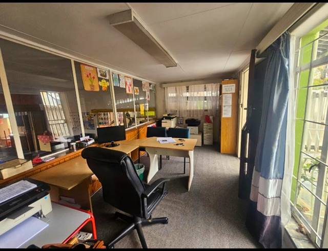 BUSINESS FOR SALE IN KEMPTON PARK EXT 02
